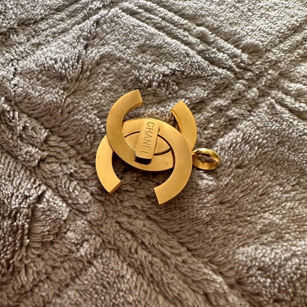 CC Pendant